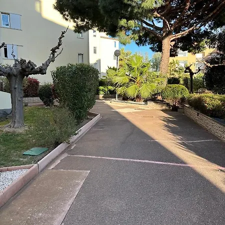 Helios Apartment Agde Exterior photo